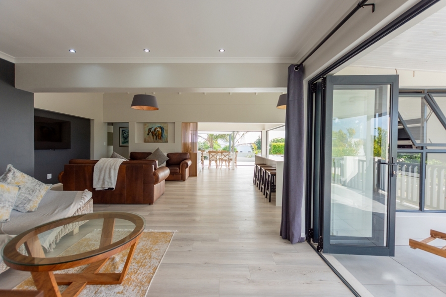 9 Bedroom Property for Sale in Olifantskop Western Cape